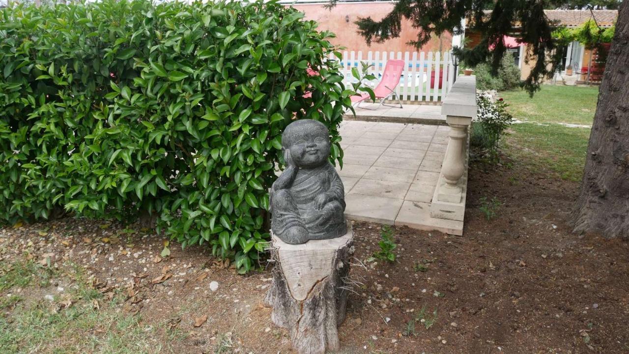 Mas Maurane-Roulotte Avec Spa Prive Aux Portes D'Arles Tarascon Dış mekan fotoğraf
