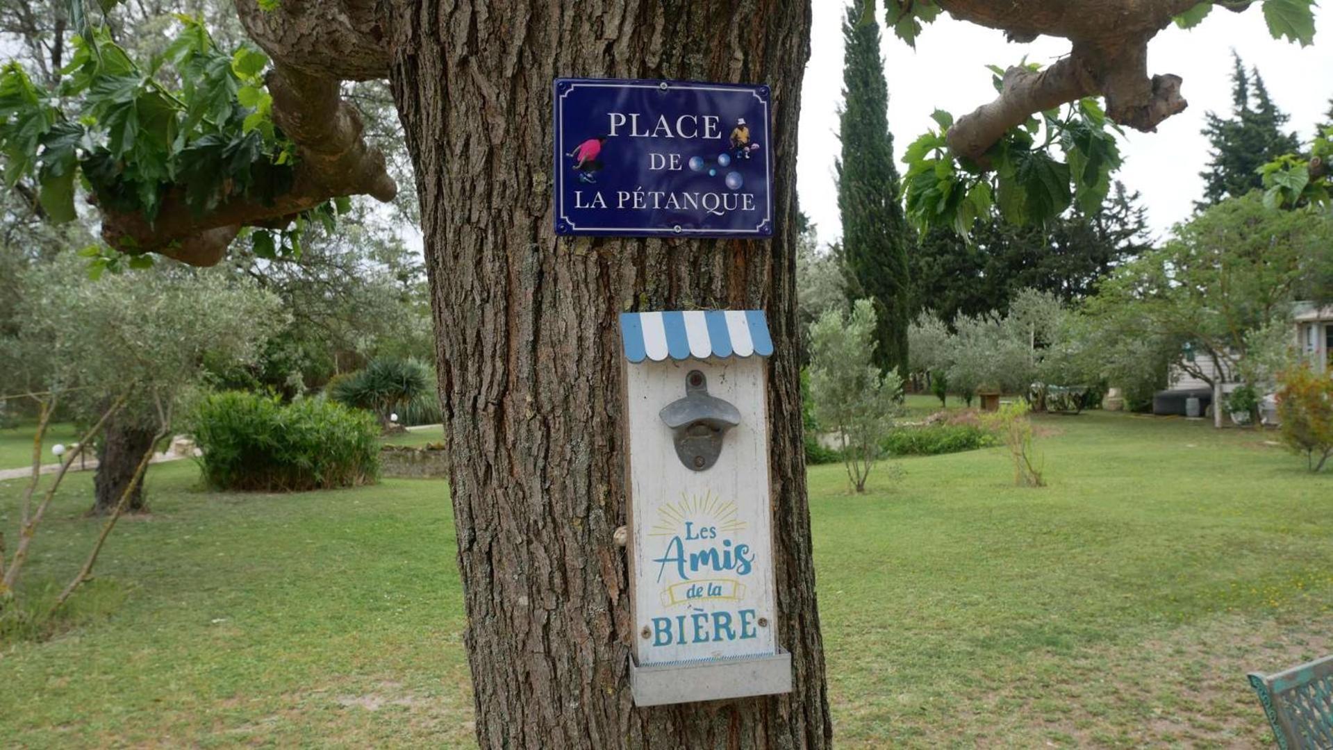 Mas Maurane-Roulotte Avec Spa Prive Aux Portes D'Arles Tarascon Dış mekan fotoğraf